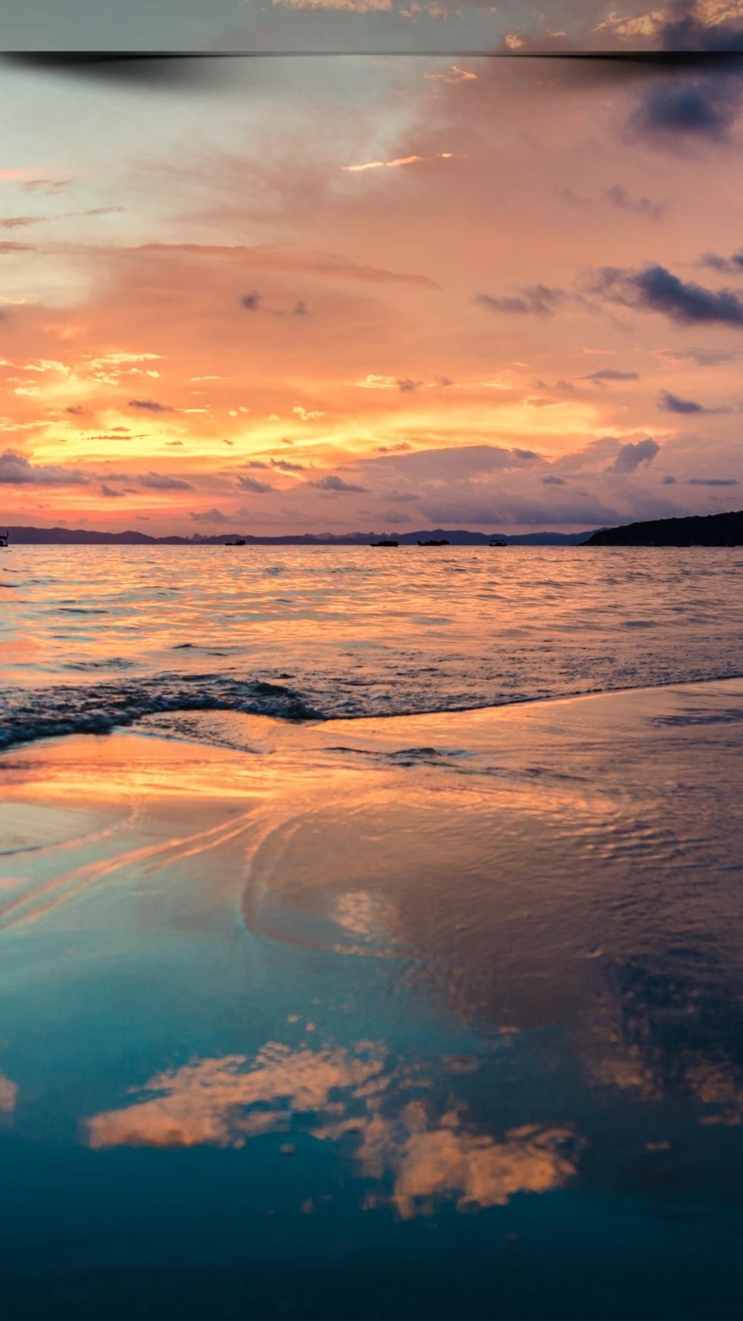 Golden Horizon Beachscape Download Wallpapers