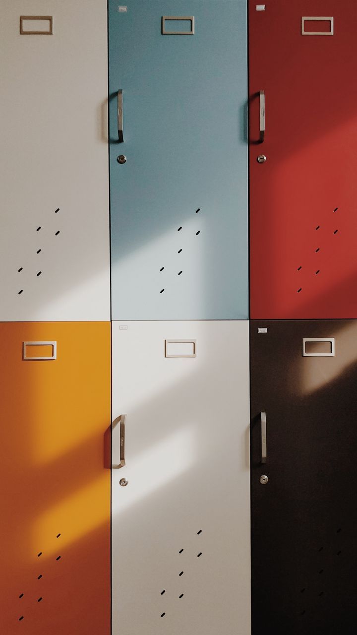 Lockers Download Wallpapers