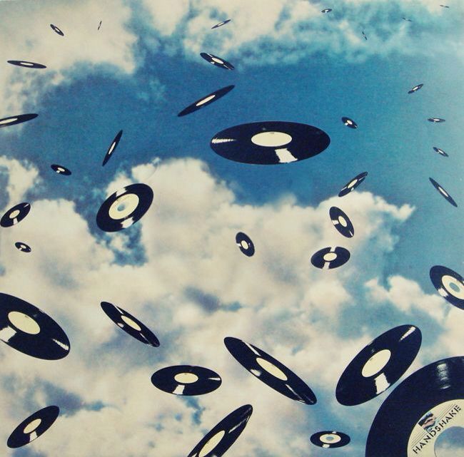 Flying Disk Download Wallpapers