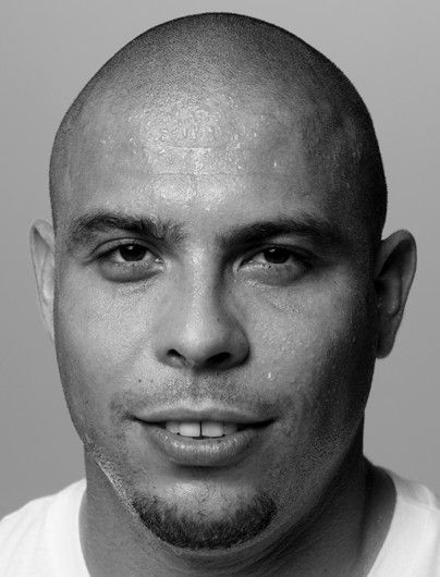 Ronaldo Nazario Download Wallpapers