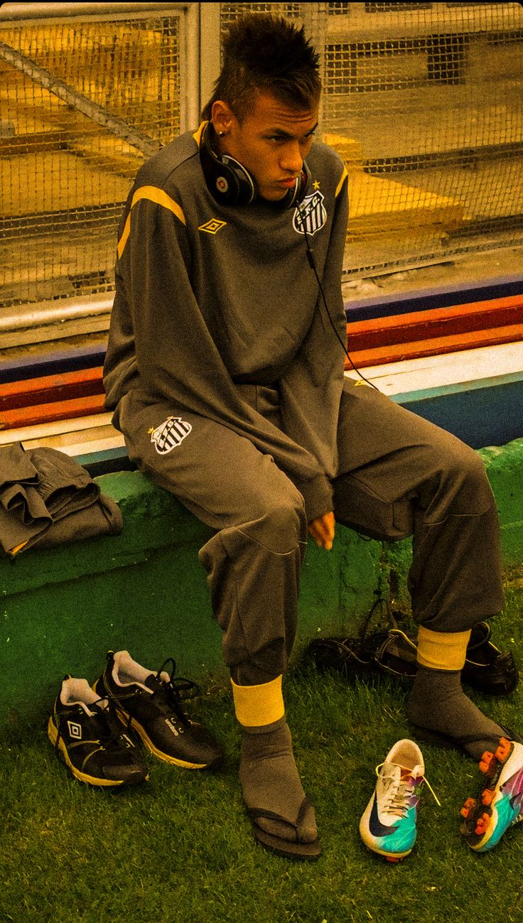 Neymar 2011 Download Wallpapers