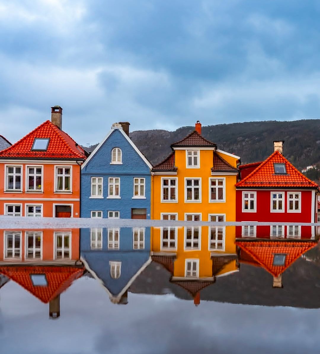 Houses Download Wallpapers