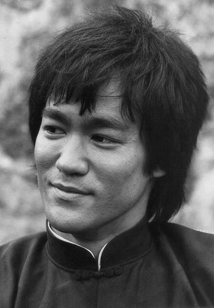 Bruce Lee Download Wallpapers
